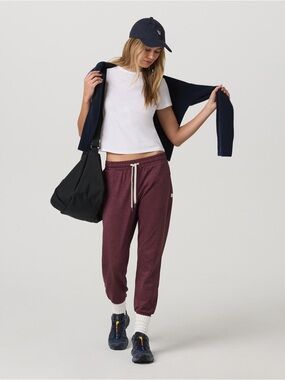 Vuori Performance Jogger - Women's Dark Brown/ Maroon - Size Medium